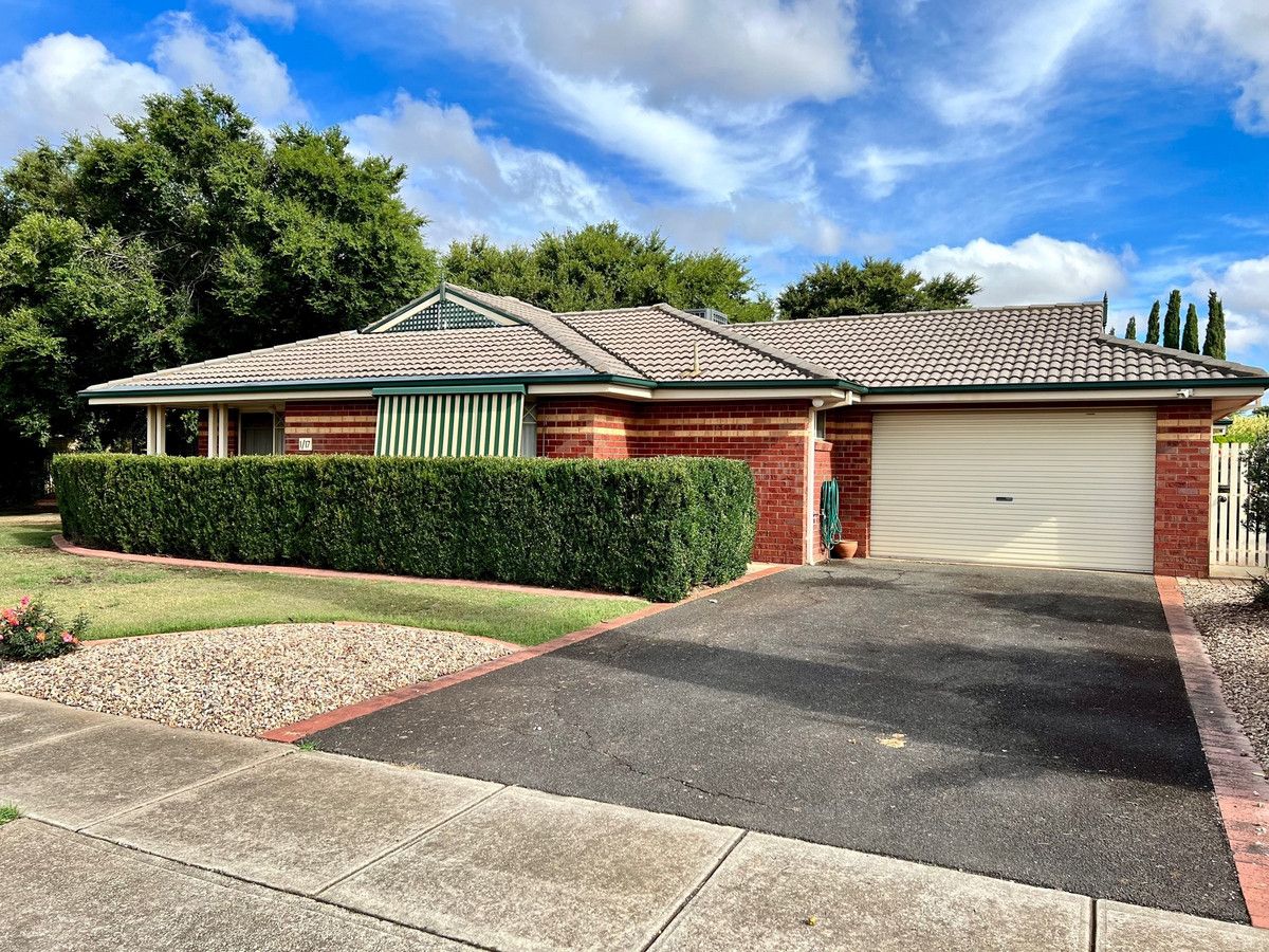 2 bedrooms Apartment / Unit / Flat in 1/17 Pilmer Street BACCHUS MARSH VIC, 3340