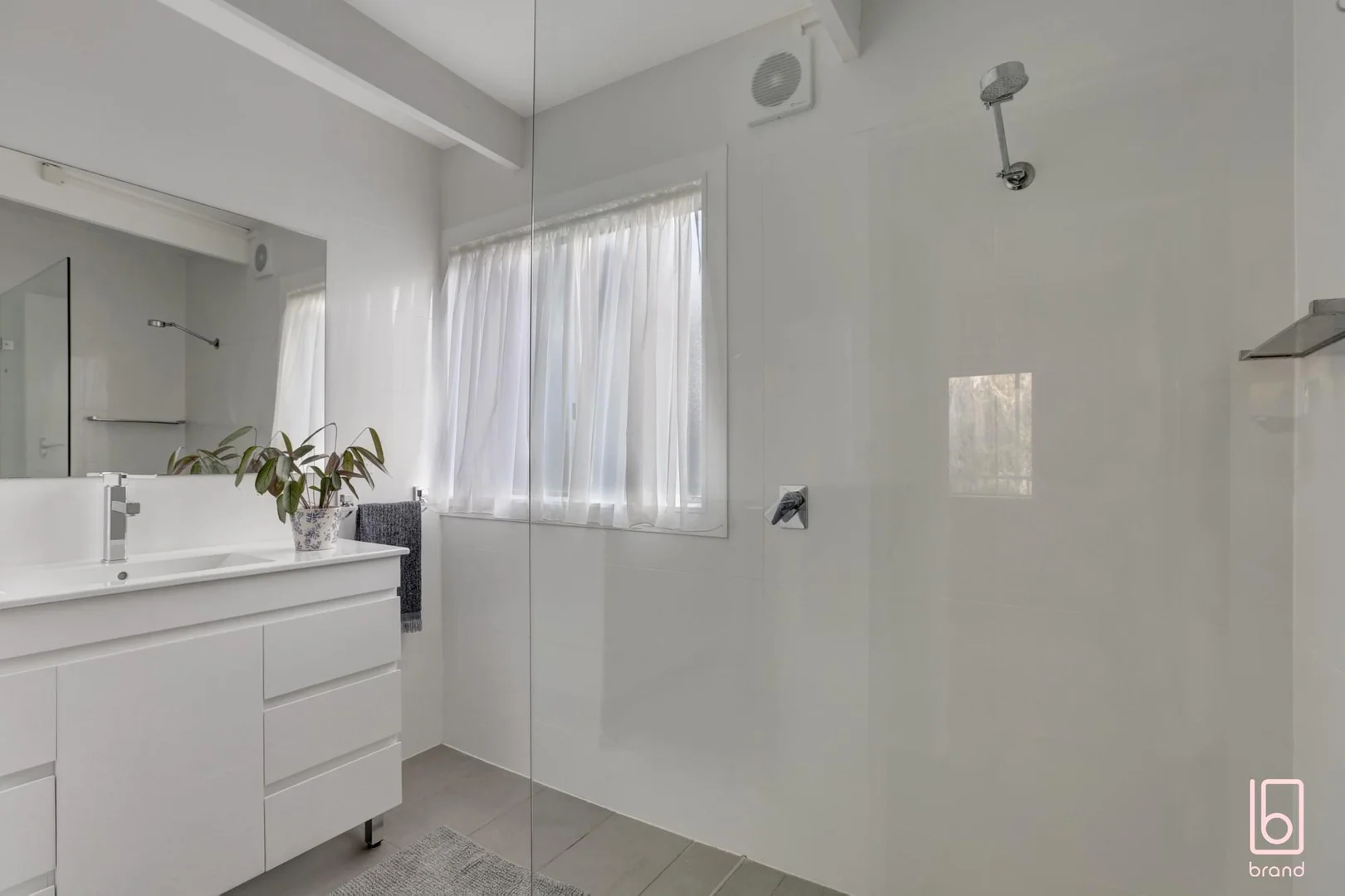 Additional image 7 of U/S 1 Kurow Close, Wamberal NSW 2260