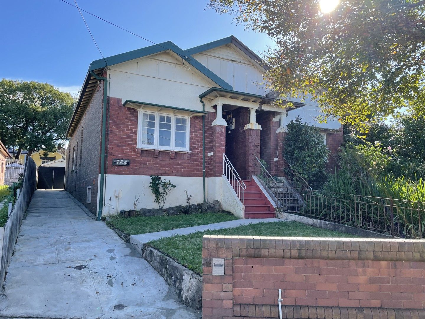 2 bedrooms House in 184 Croydon Road CROYDON NSW, 2132