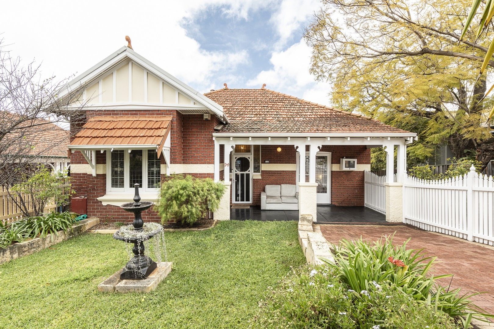 3 bedrooms House in 94 First Avenue MOUNT LAWLEY WA, 6050