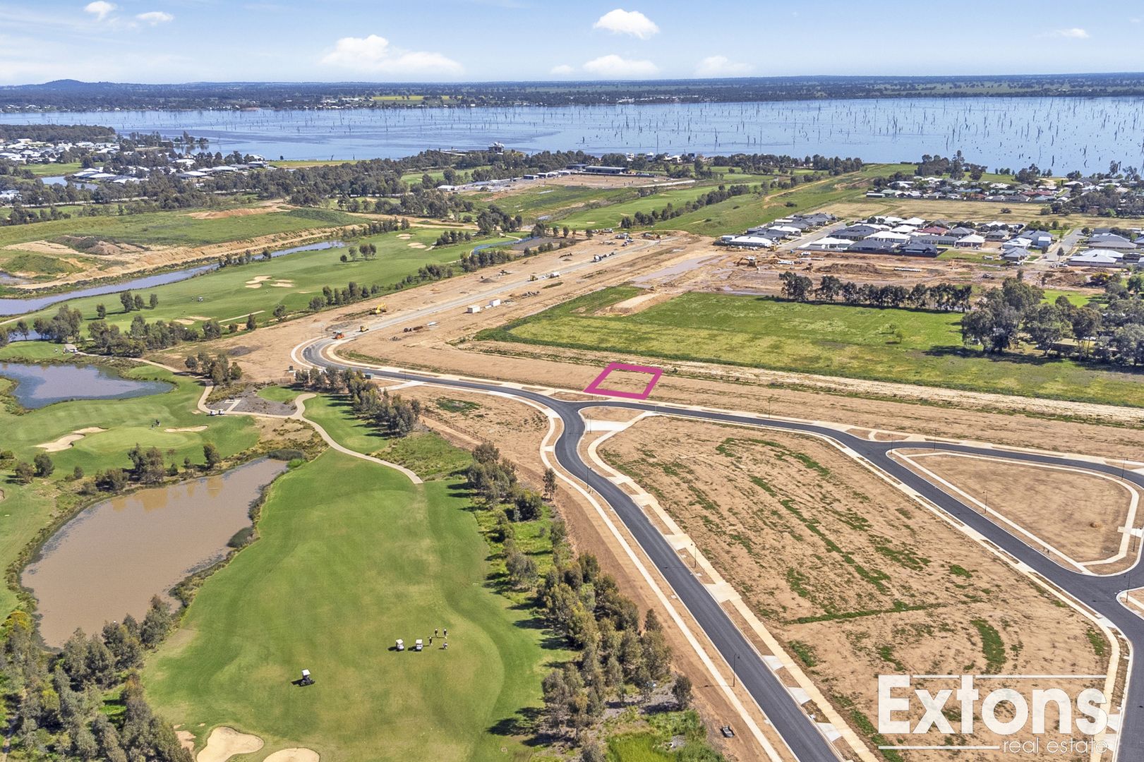 54 Putters Circuit, Yarrawonga VIC 3730, Image 2