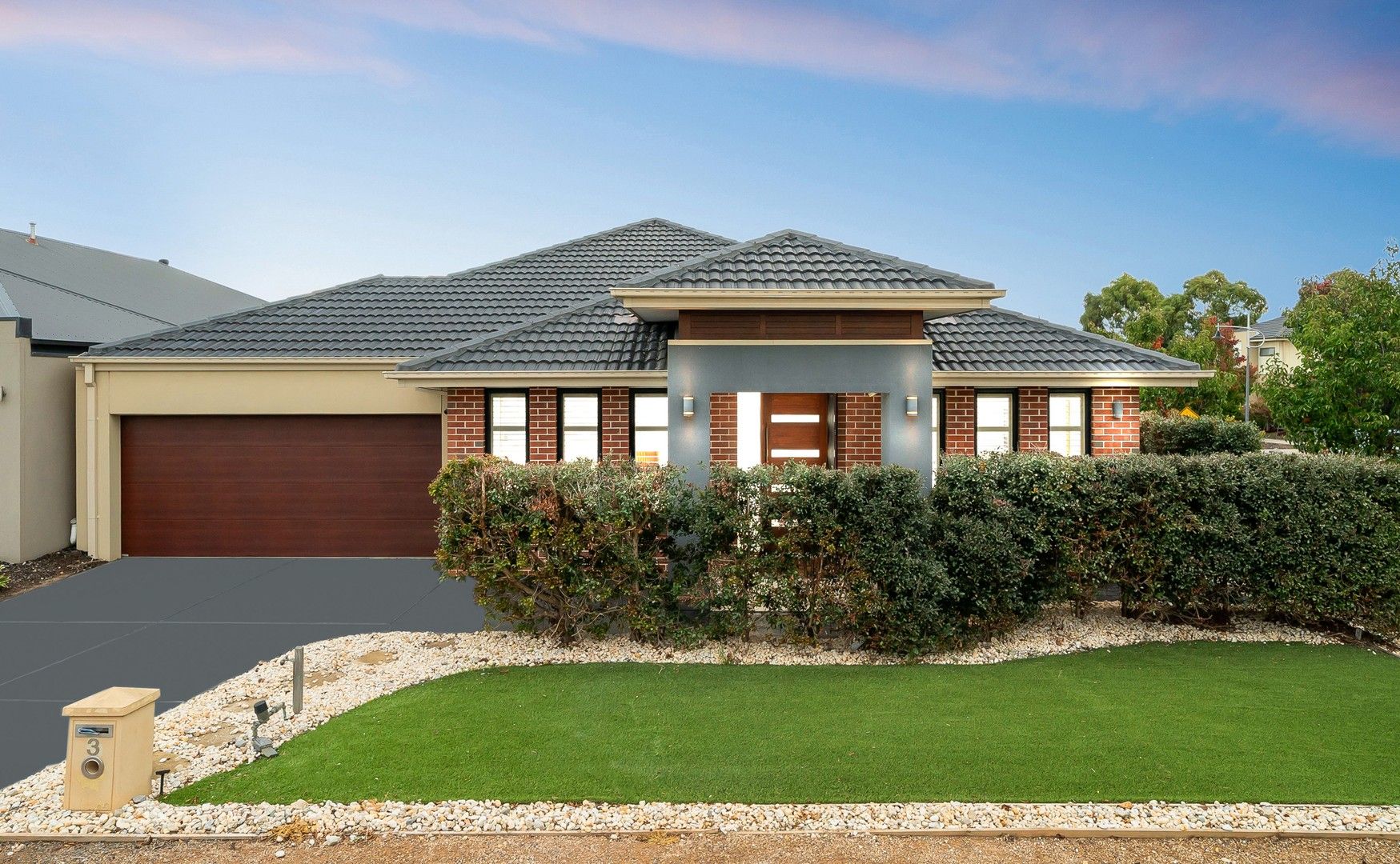 4 bedrooms House in 3 parkdale pl POINT COOK VIC, 3030