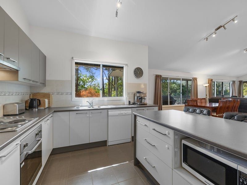 49 Kings Road, Marysville VIC 3779, Image 2