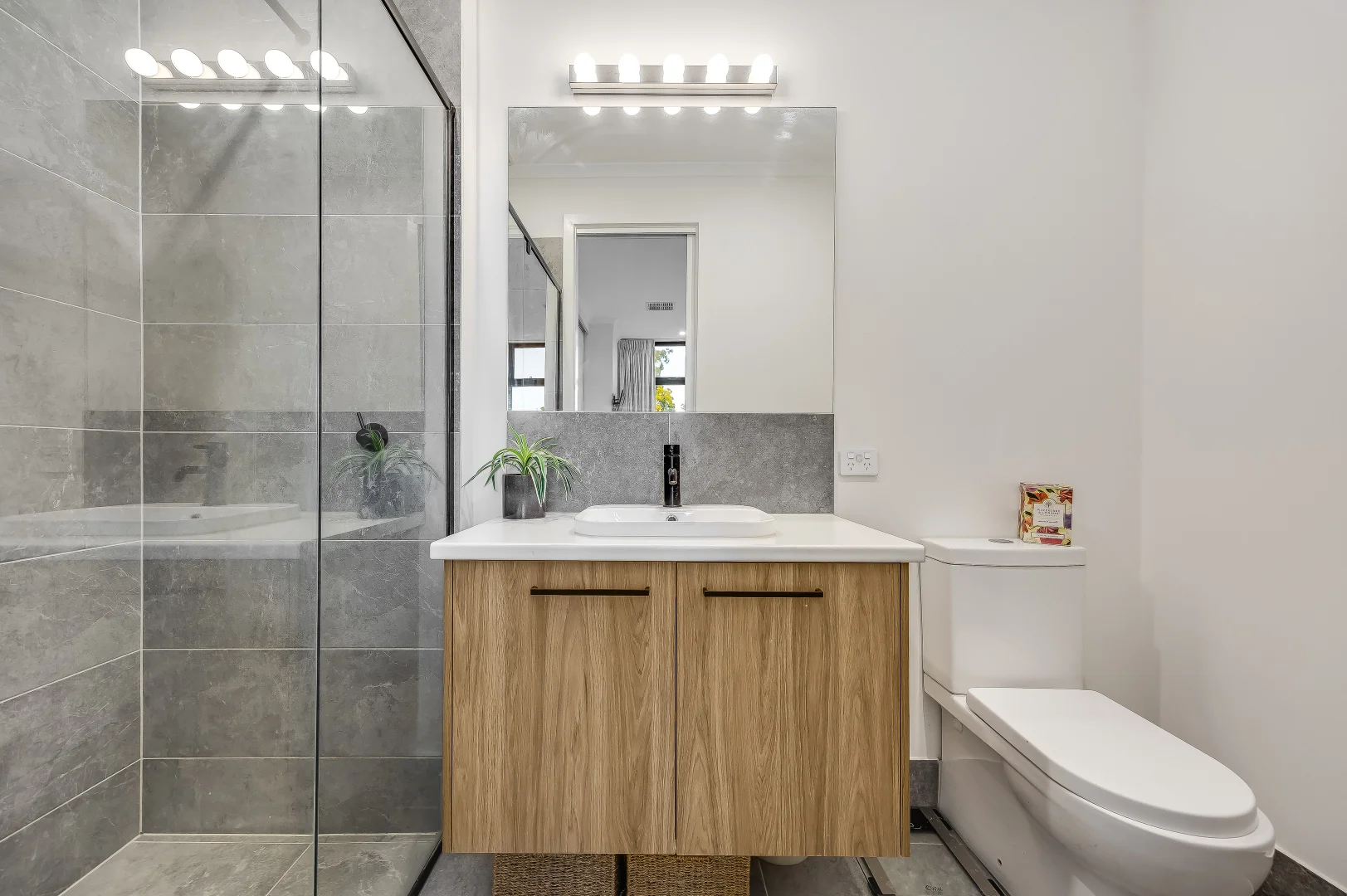 Additional image 8 of 3 Vivonne Way, Oaklands Park SA 5046