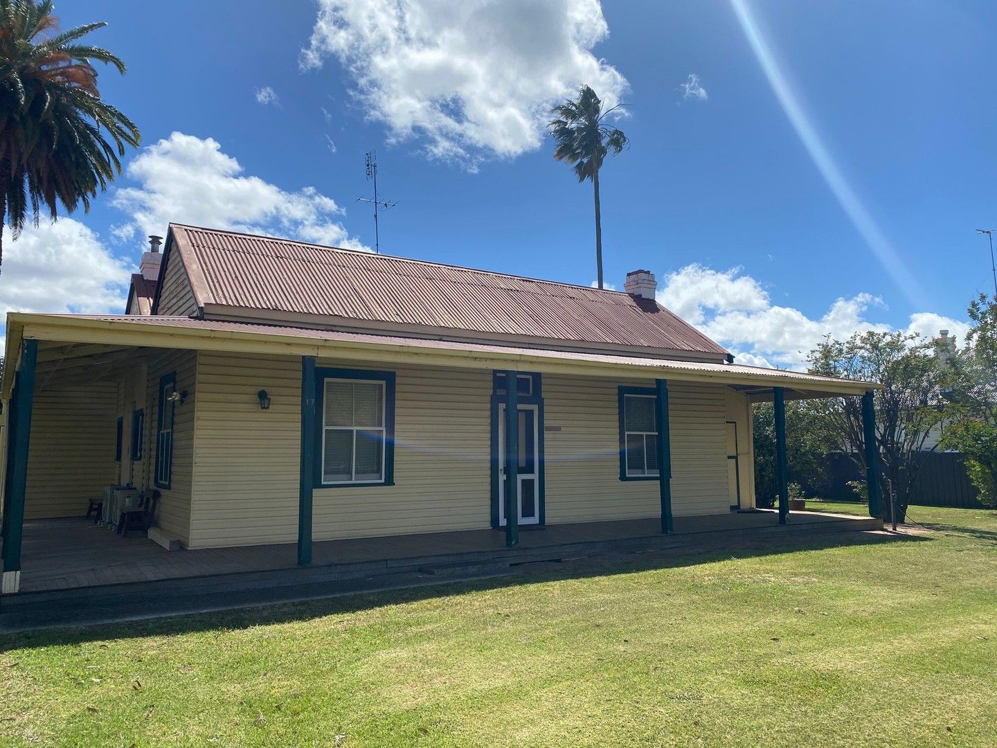 17-19 Coreen Street, Jerilderie NSW 2716, Image 0