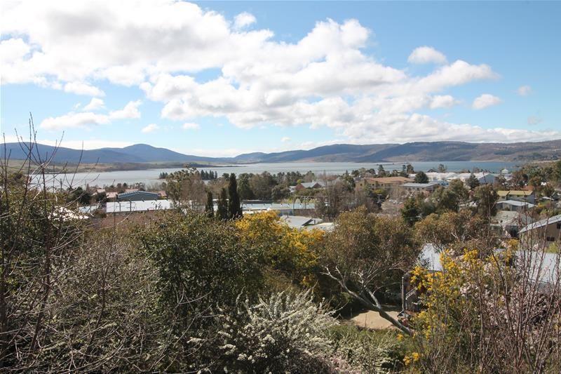 9 Bogong Street, Jindabyne NSW 2627, Image 0