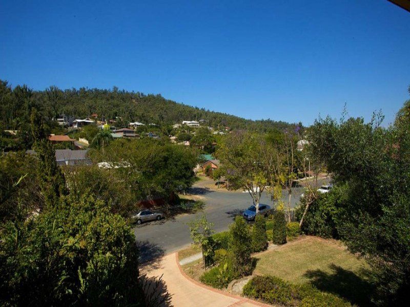 72 Tilquin St, The Gap QLD 4061, Image 2