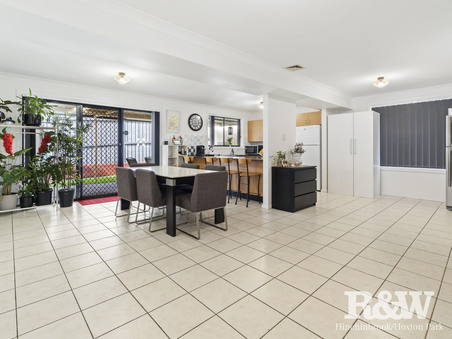 14 Spagnolo Place, Prestons NSW 2170, Image 2