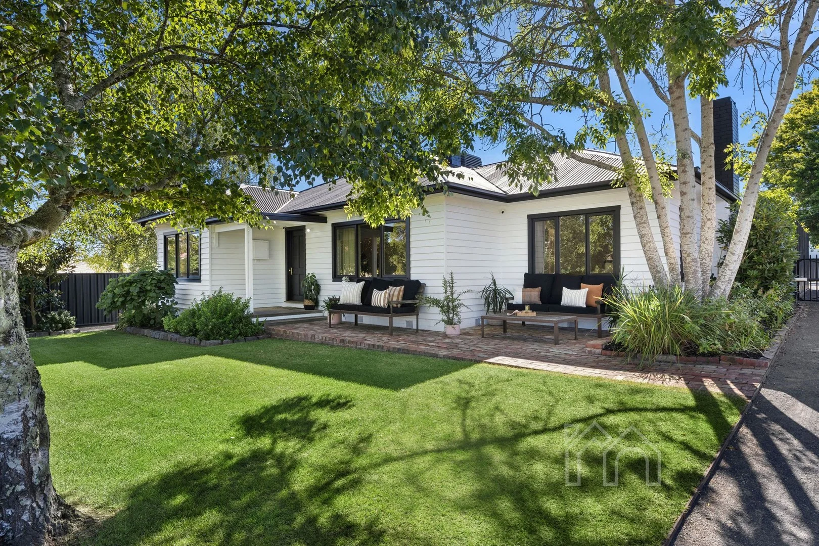 Additional image 2 of 61 West Street, Daylesford VIC 3460