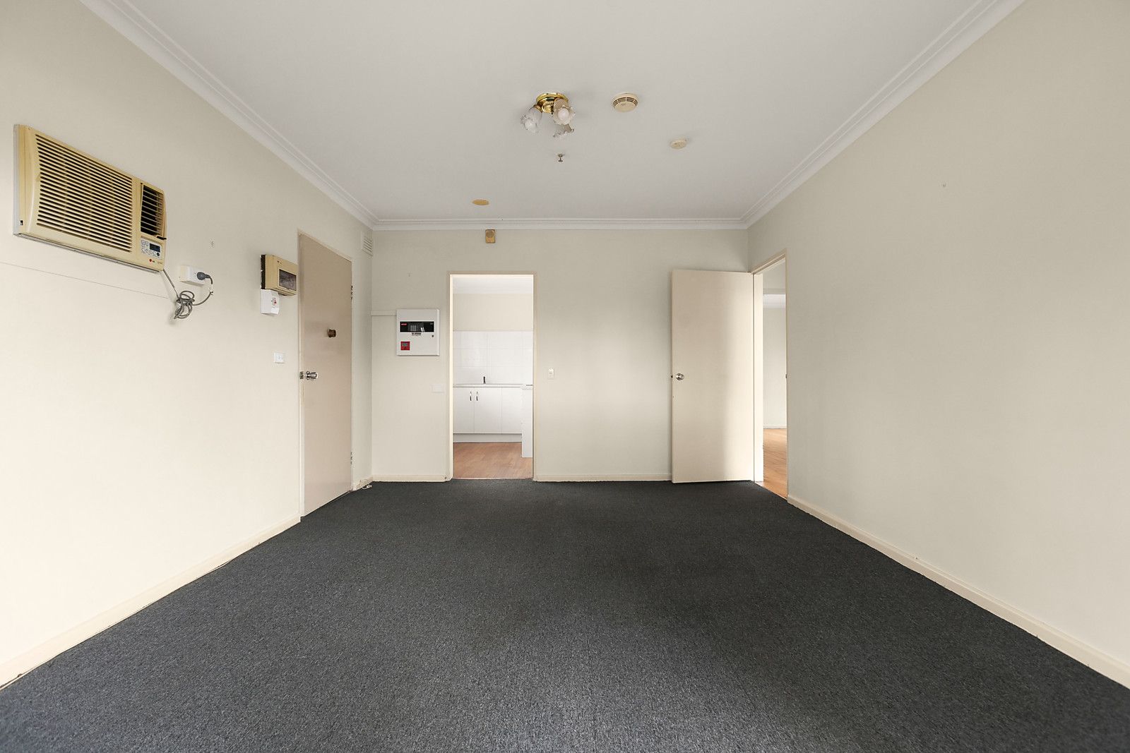 1/31 Coburg Street, Coburg VIC 3058, Image 2