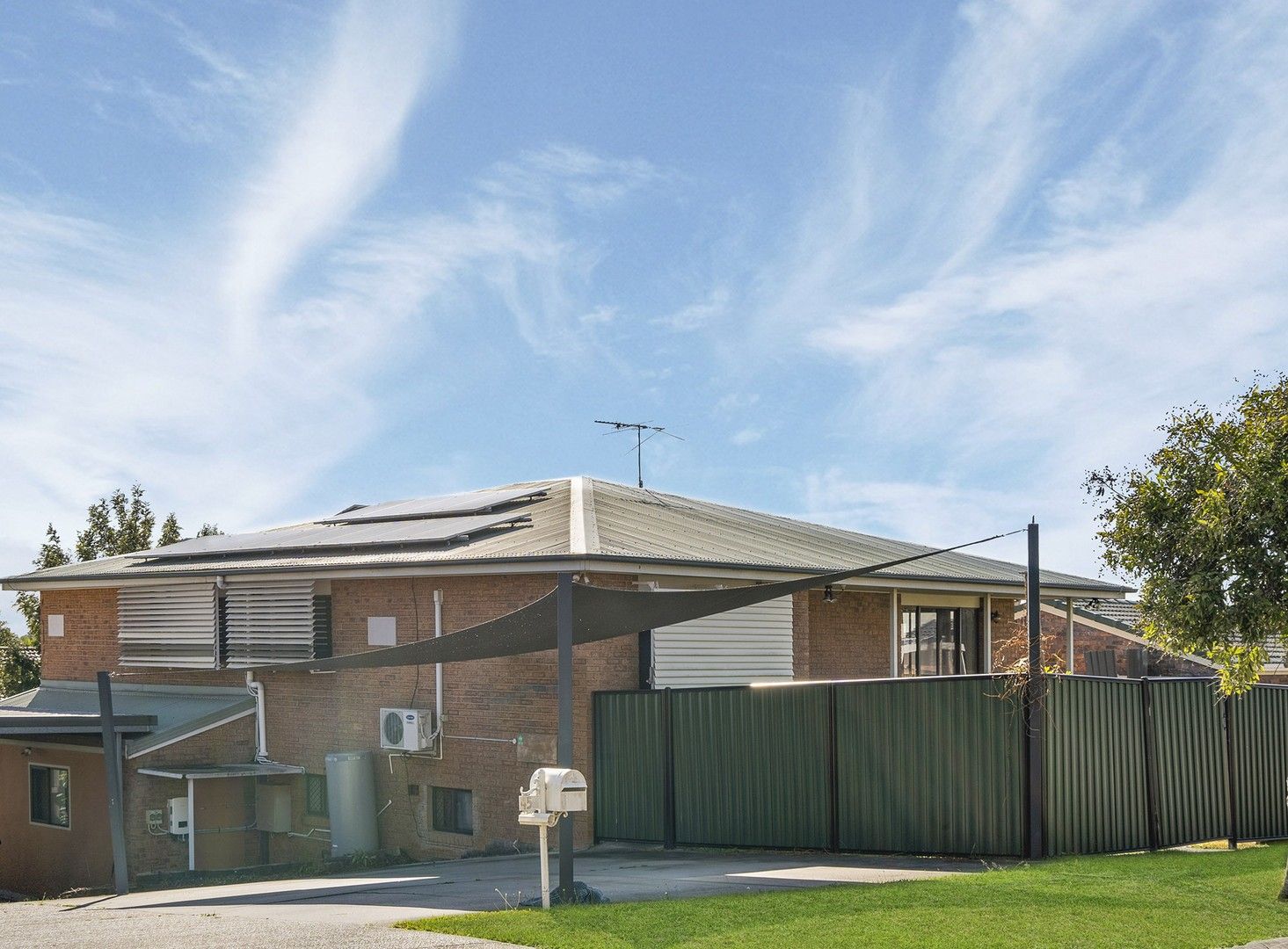 Main House/45 Banwell, Carindale QLD 4152 House For Rent 520 Domain