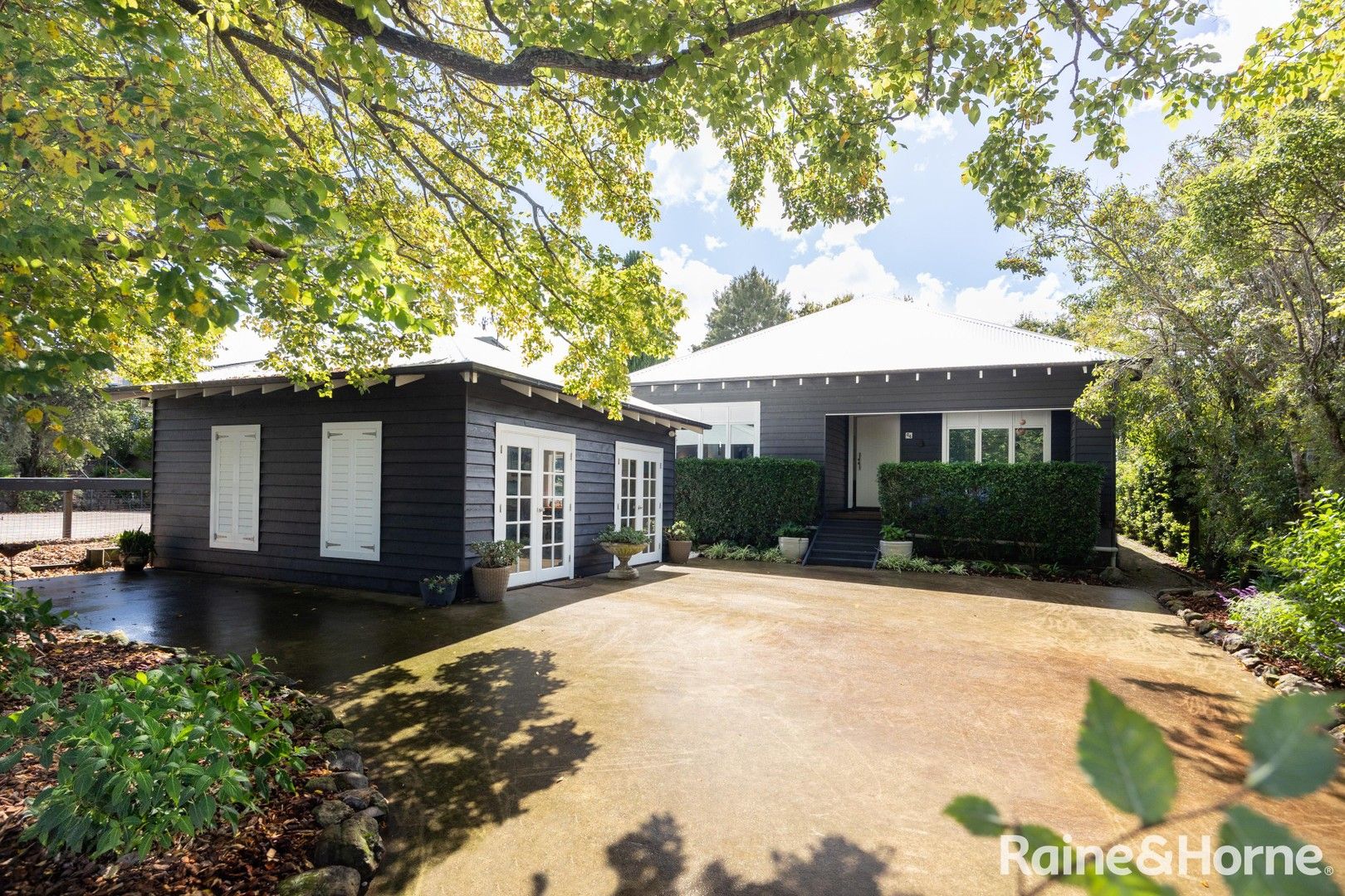 3 bedrooms House in 64 Croobyar Rd MILTON NSW, 2538