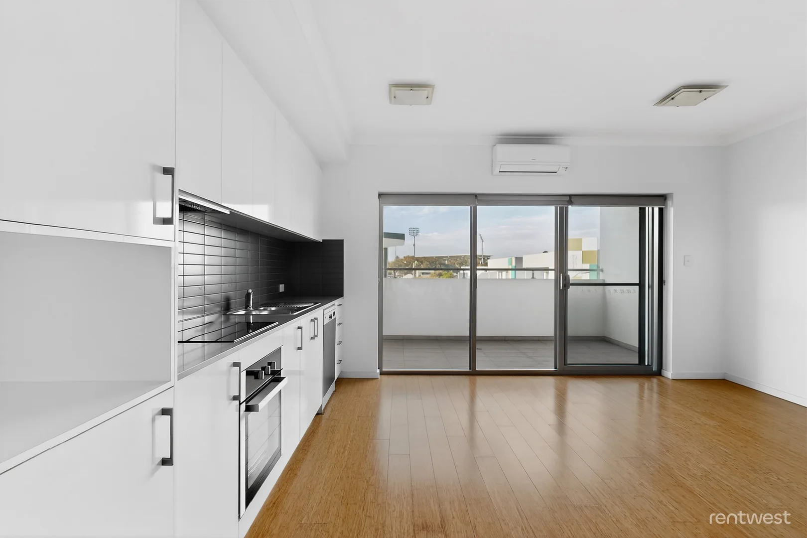 Additional image 4 of 4/33 Newcastle St, Perth WA 6000