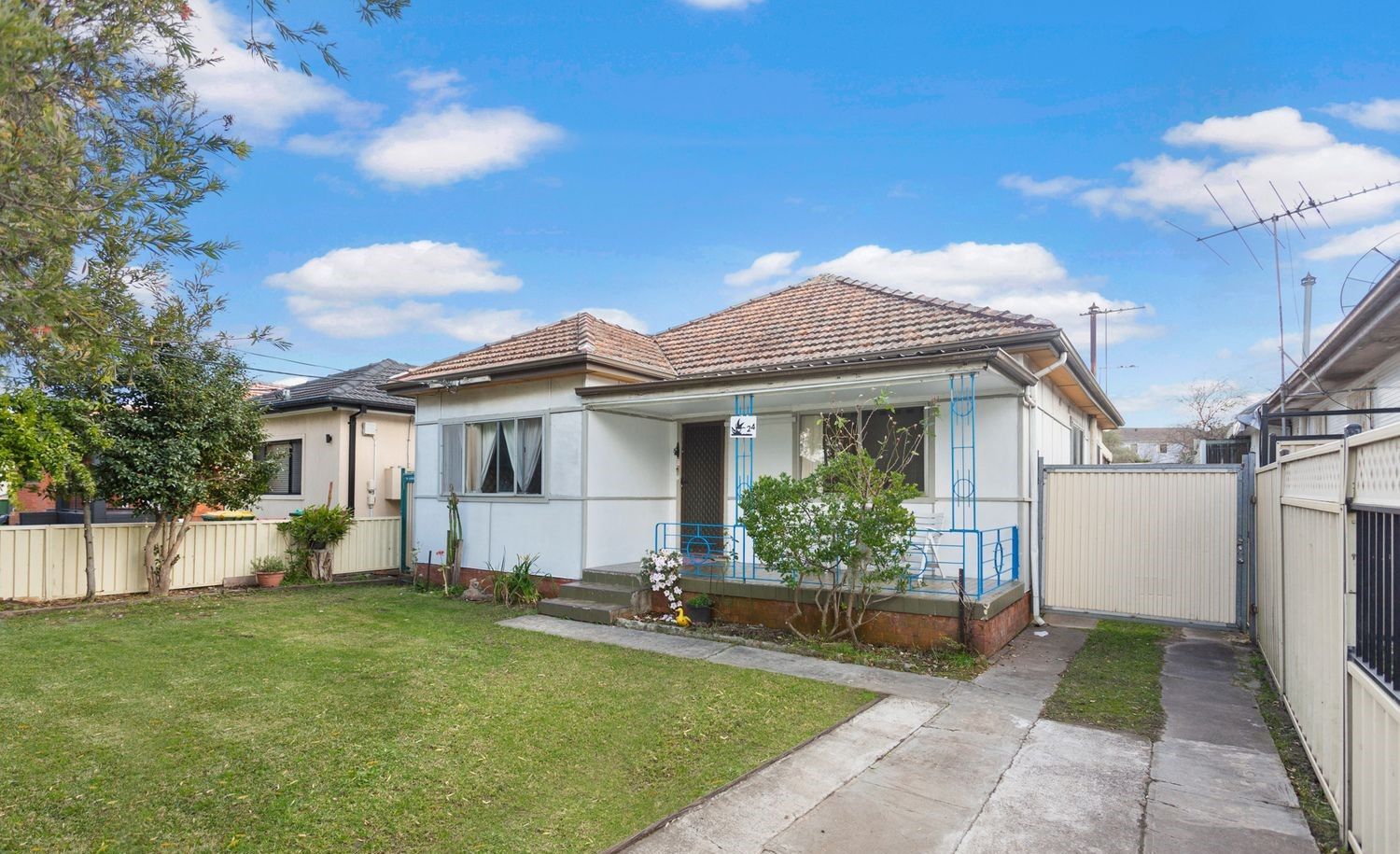 24 Koala Road, Greenacre NSW 2190