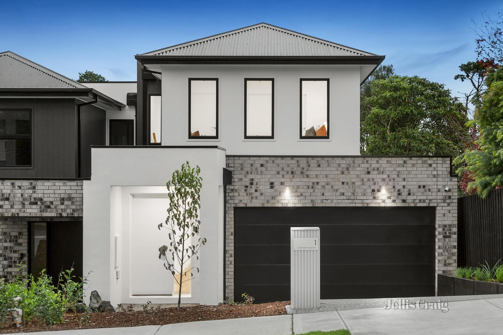4 bedrooms Townhouse in 1 Clements Avenue DONVALE VIC, 3111