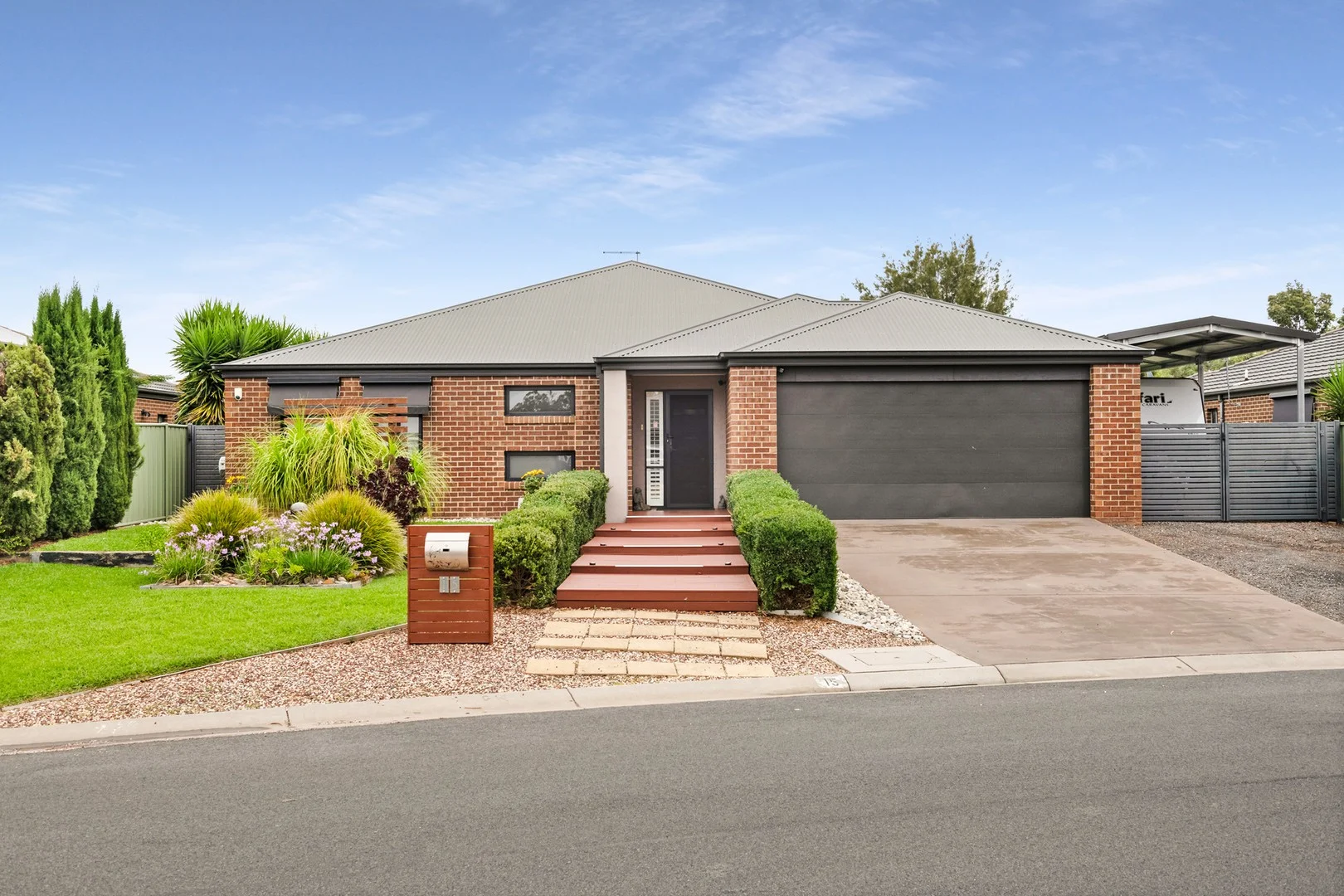 Primary image of 15 Greenfield Drive, Epsom VIC 3551