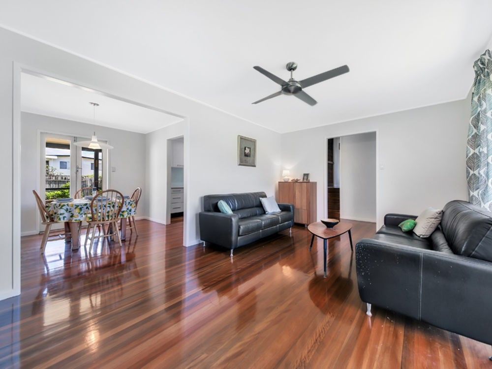 10 Tantani Street, Manly West QLD 4179, Image 2