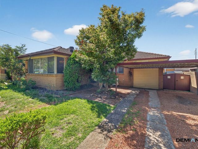31 Bungarra Crescent, Chipping Norton