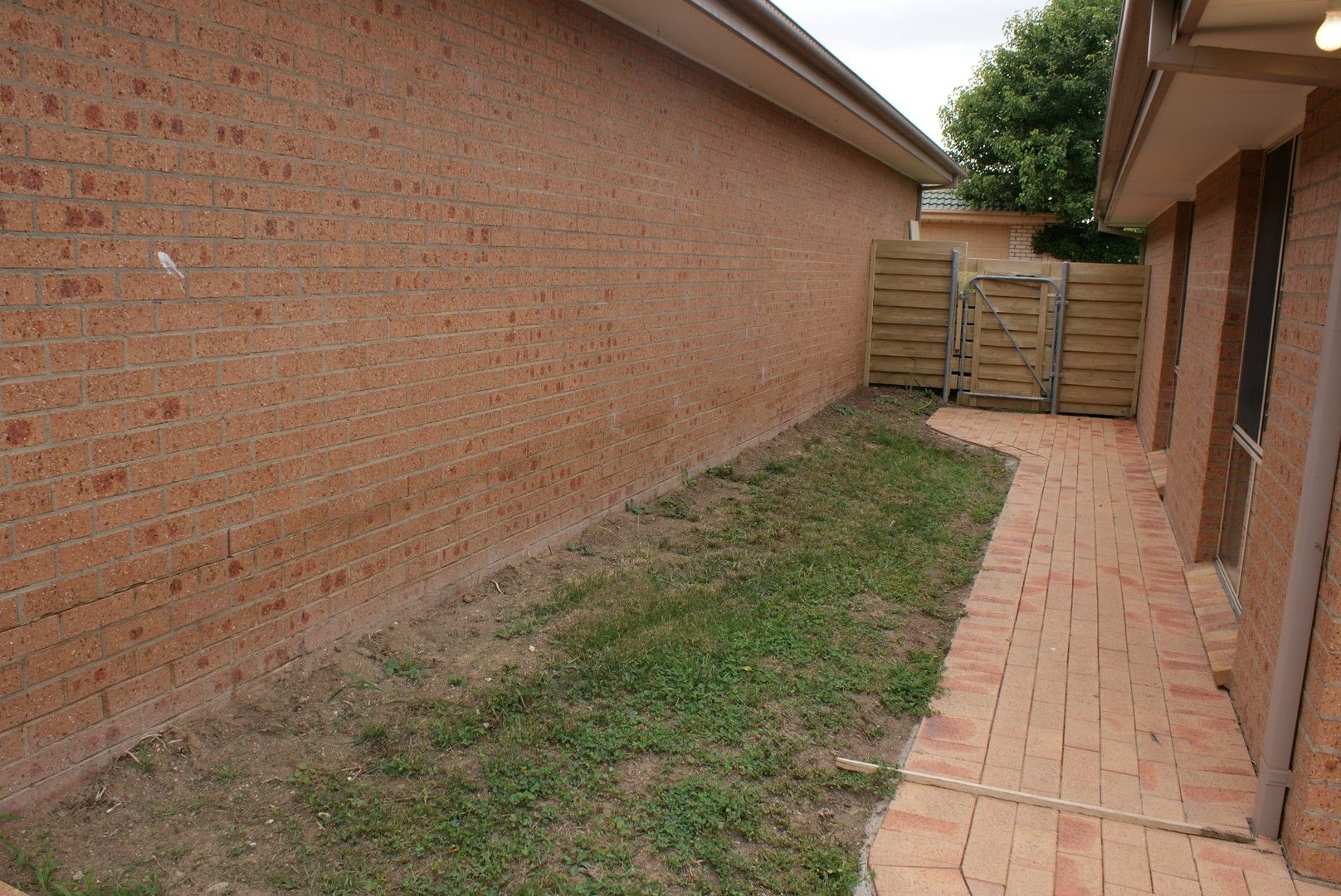 3 bedrooms Townhouse in 40/67 Barraclough Crescent MONASH ACT, 2904