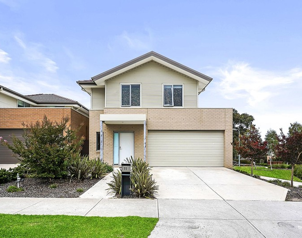 11 Parkmore Crescent, Westmeadows VIC 3049