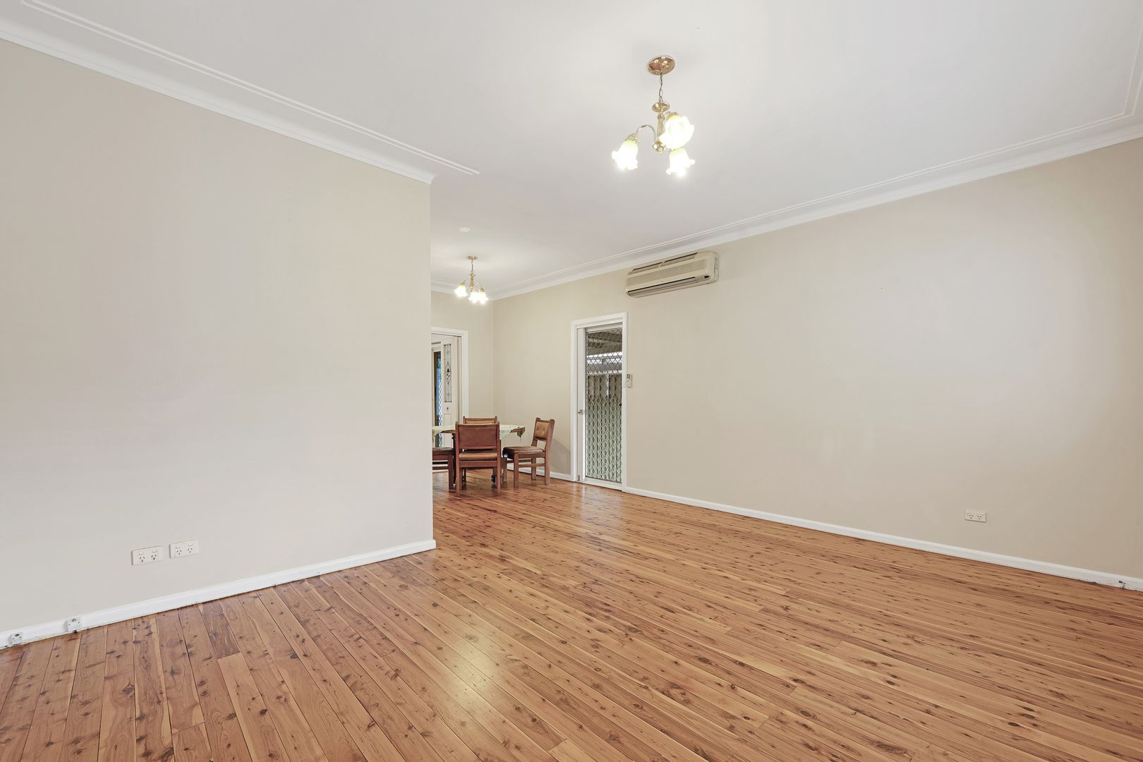 226 Johnston Street, North Tamworth NSW 2340, Image 2