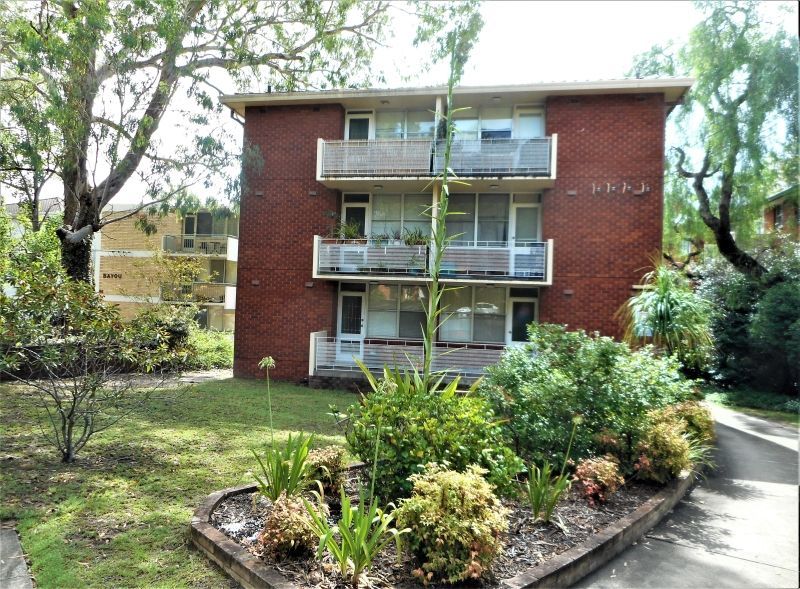 1 bedrooms Apartment / Unit / Flat in 3/54 Meadow Crescent MEADOWBANK NSW, 2114