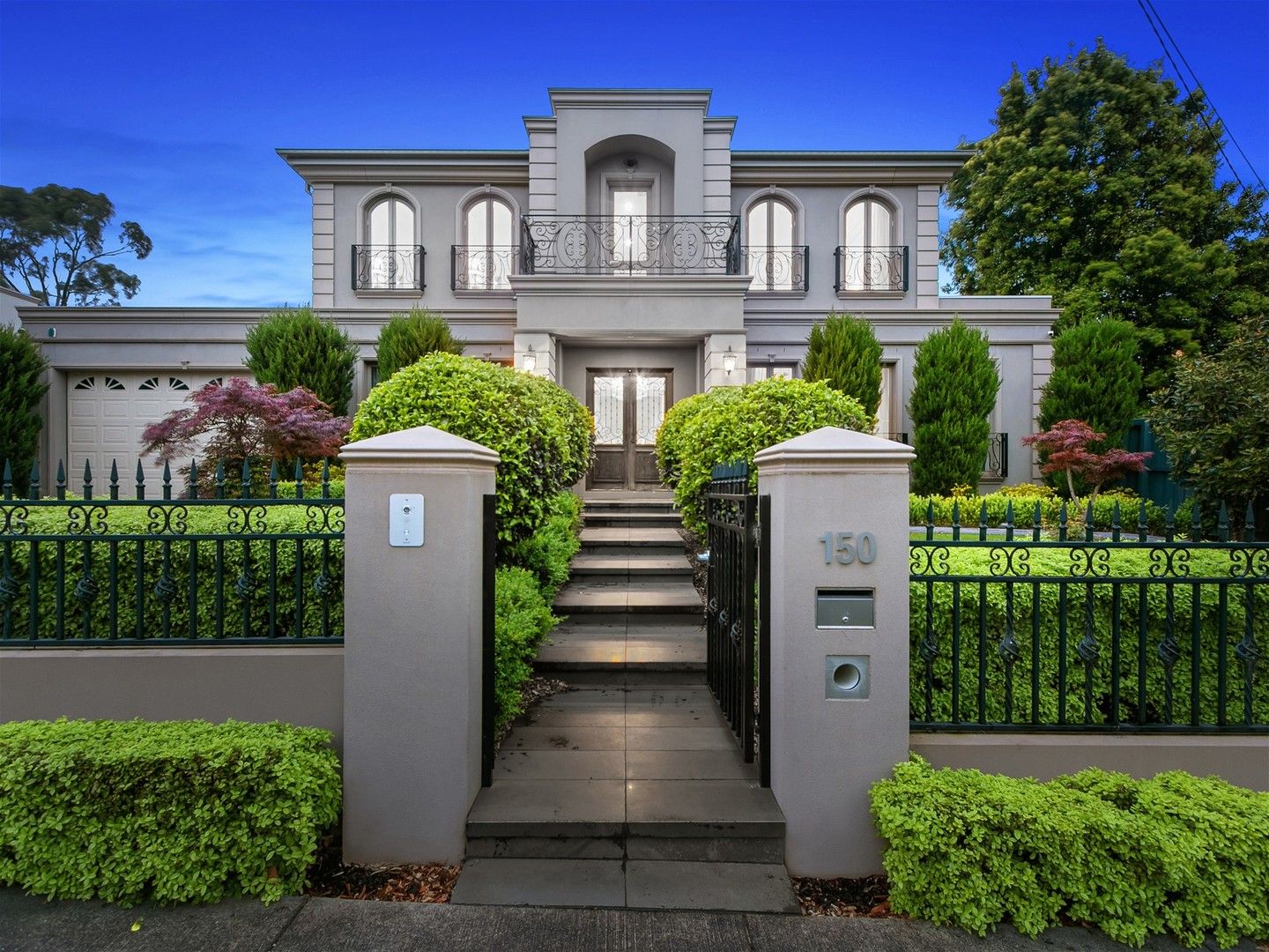 5 bedrooms House in 150 Lum Road WHEELERS HILL VIC, 3150