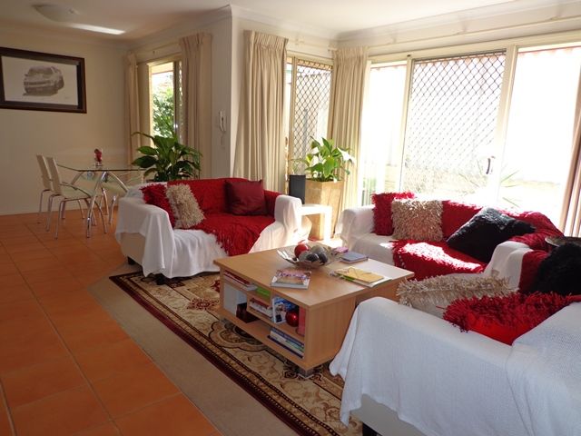 3 bedrooms Villa in 6/142 Gwenyfred Road KENSINGTON WA, 6151