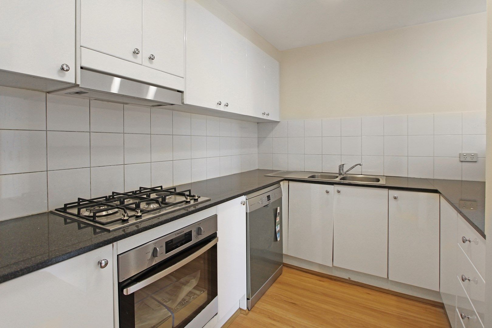 3 bedrooms Apartment / Unit / Flat in 802/117-125 Murray Street PYRMONT NSW, 2009