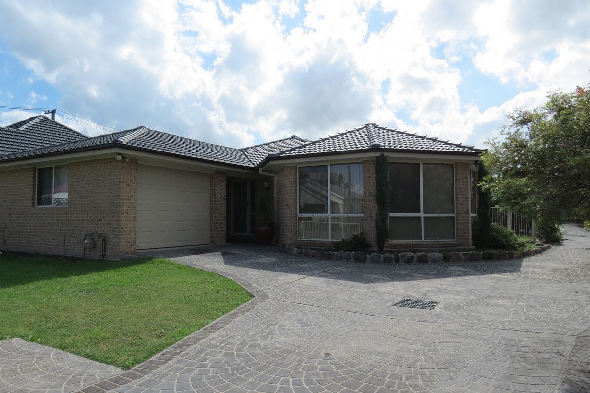3 bedrooms Duplex in 42A Margaret Street CESSNOCK NSW, 2325