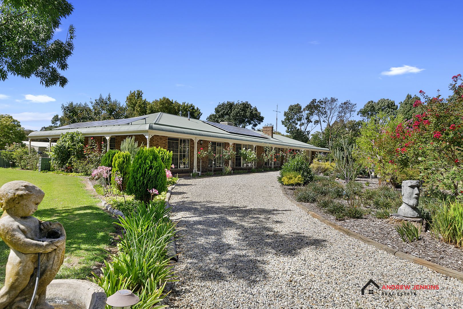 22 James Ct, Tocumwal NSW 2714, Image 2