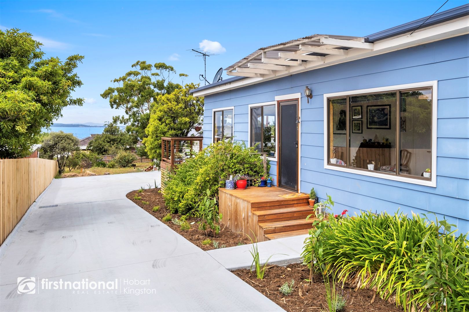 1/11 Sunny Avenue, Blackmans Bay TAS 7052, Image 1