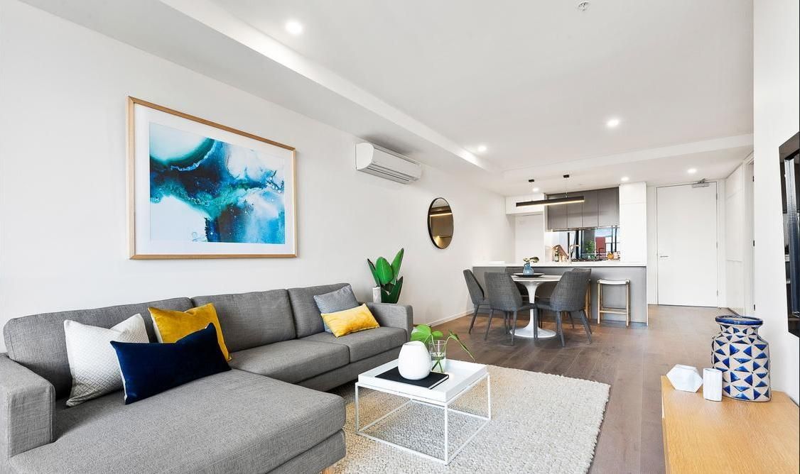 2 bedrooms Apartment / Unit / Flat in 120/138 Glen Eira Road ELSTERNWICK VIC, 3185
