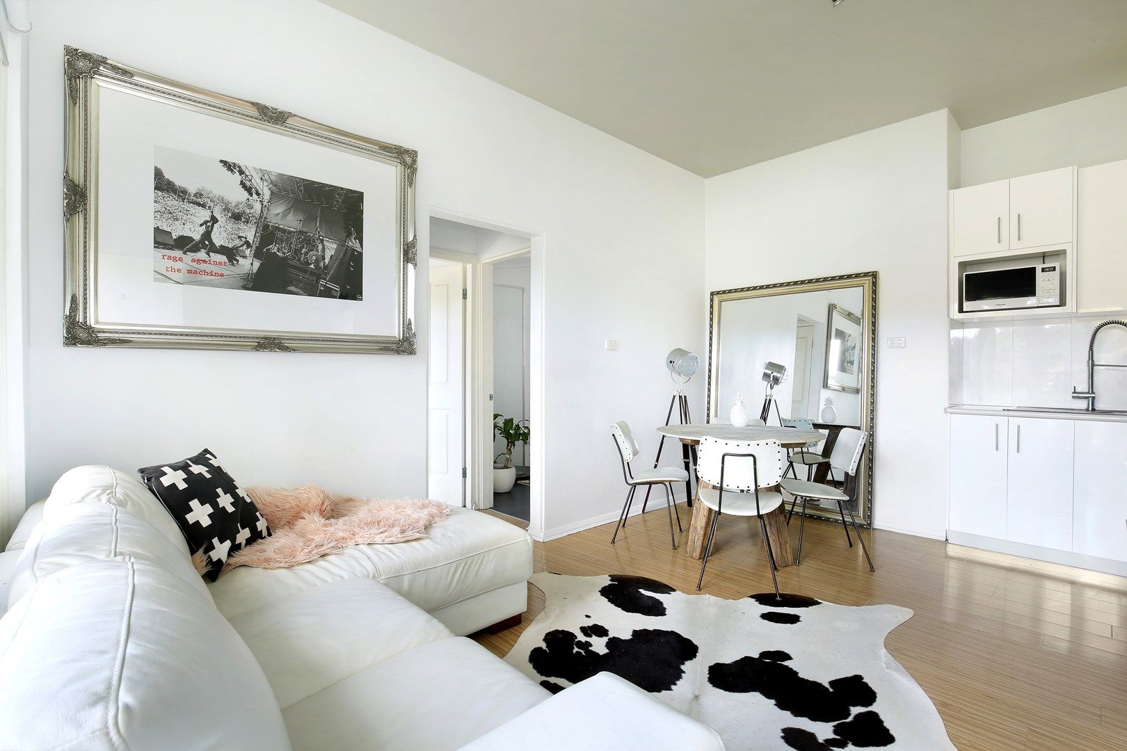 1 bedrooms Apartment / Unit / Flat in 4/7 Pleasant Ave NORTH WOLLONGONG NSW, 2500