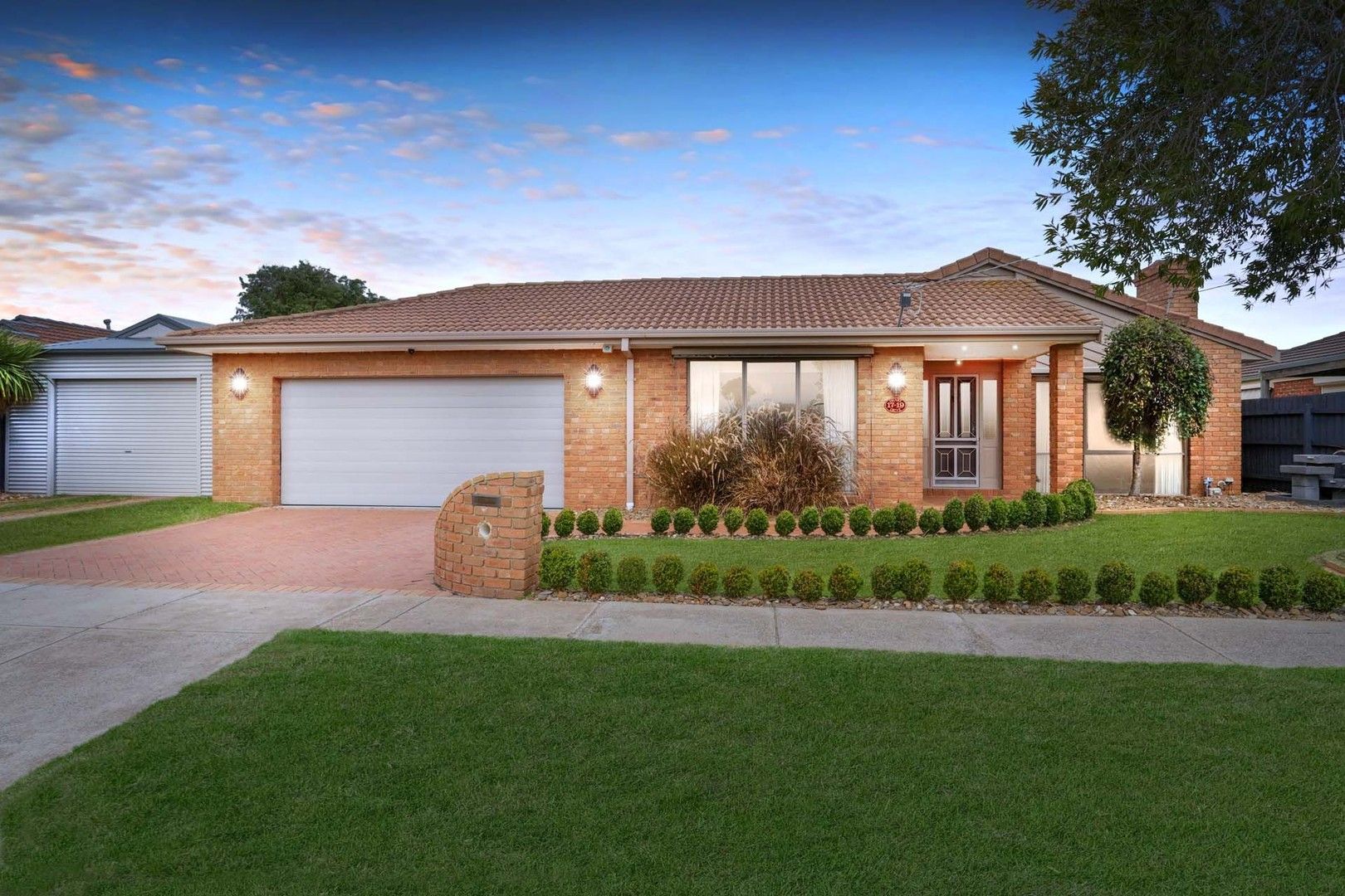 17-19 Henry Drive, Altona Meadows VIC 3028, Image 0