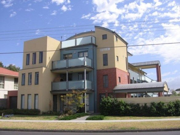 2 bedrooms Apartment / Unit / Flat in 10/163 Queen Street ALTONA VIC, 3018