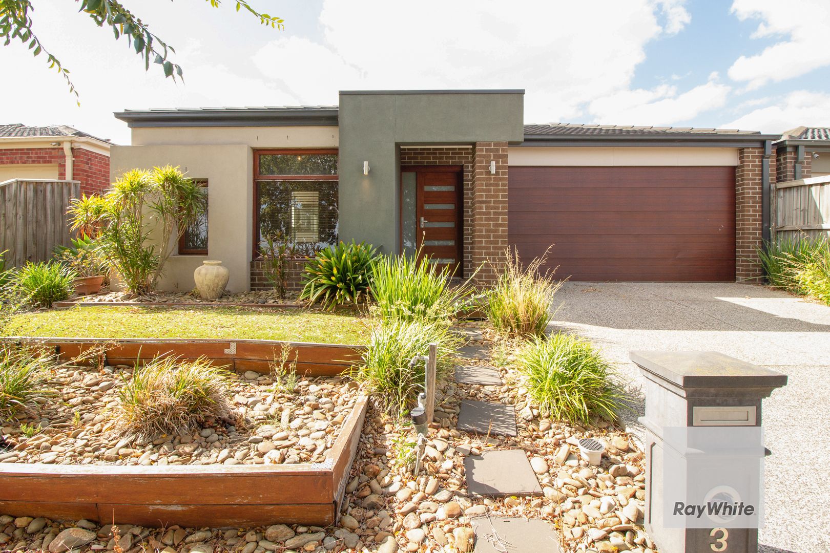 3 Tasman Court, Taylors Hill VIC 3037