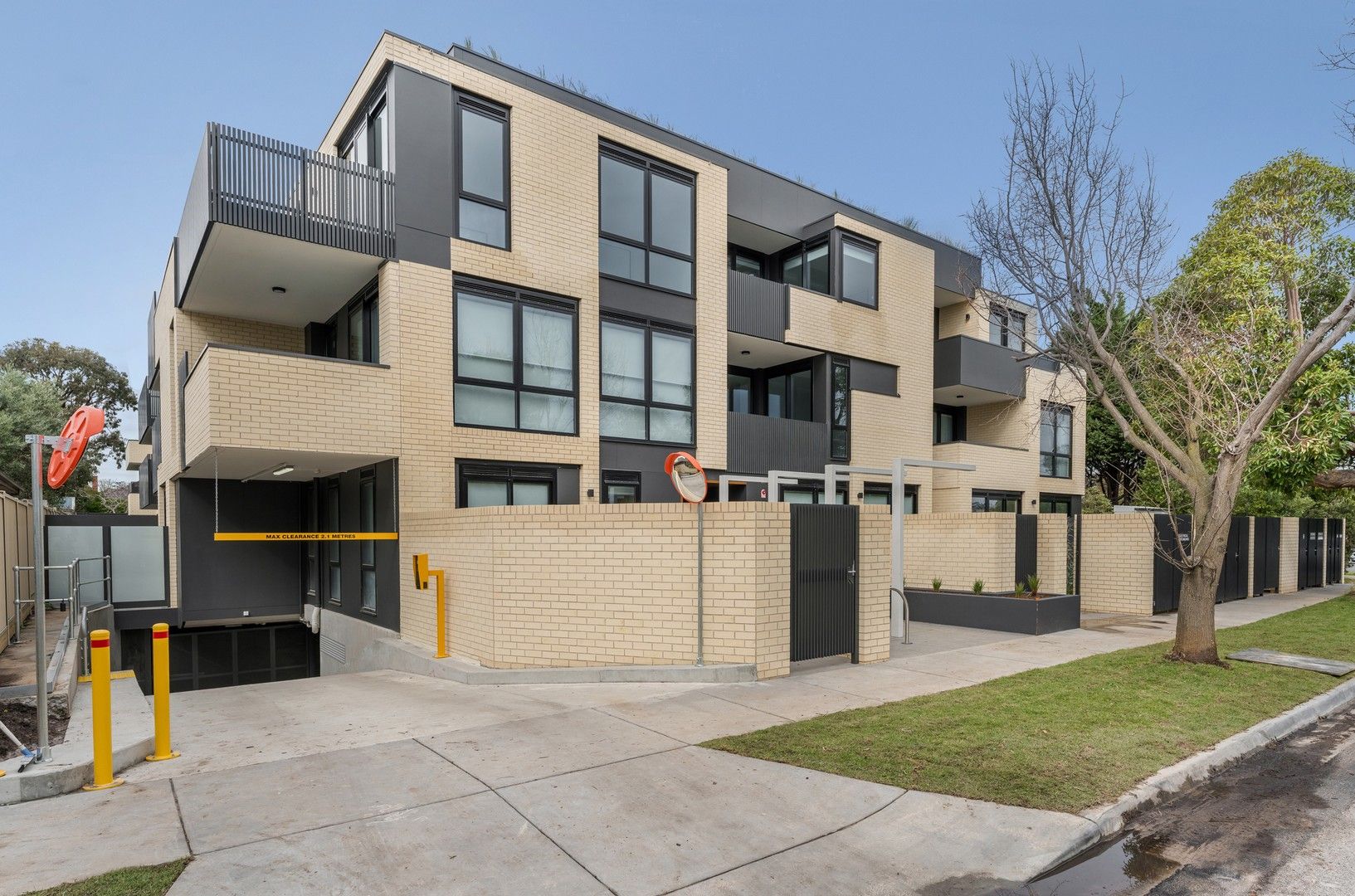 2 bedrooms Apartment / Unit / Flat in 105/18 Station Street HIGHETT VIC, 3190