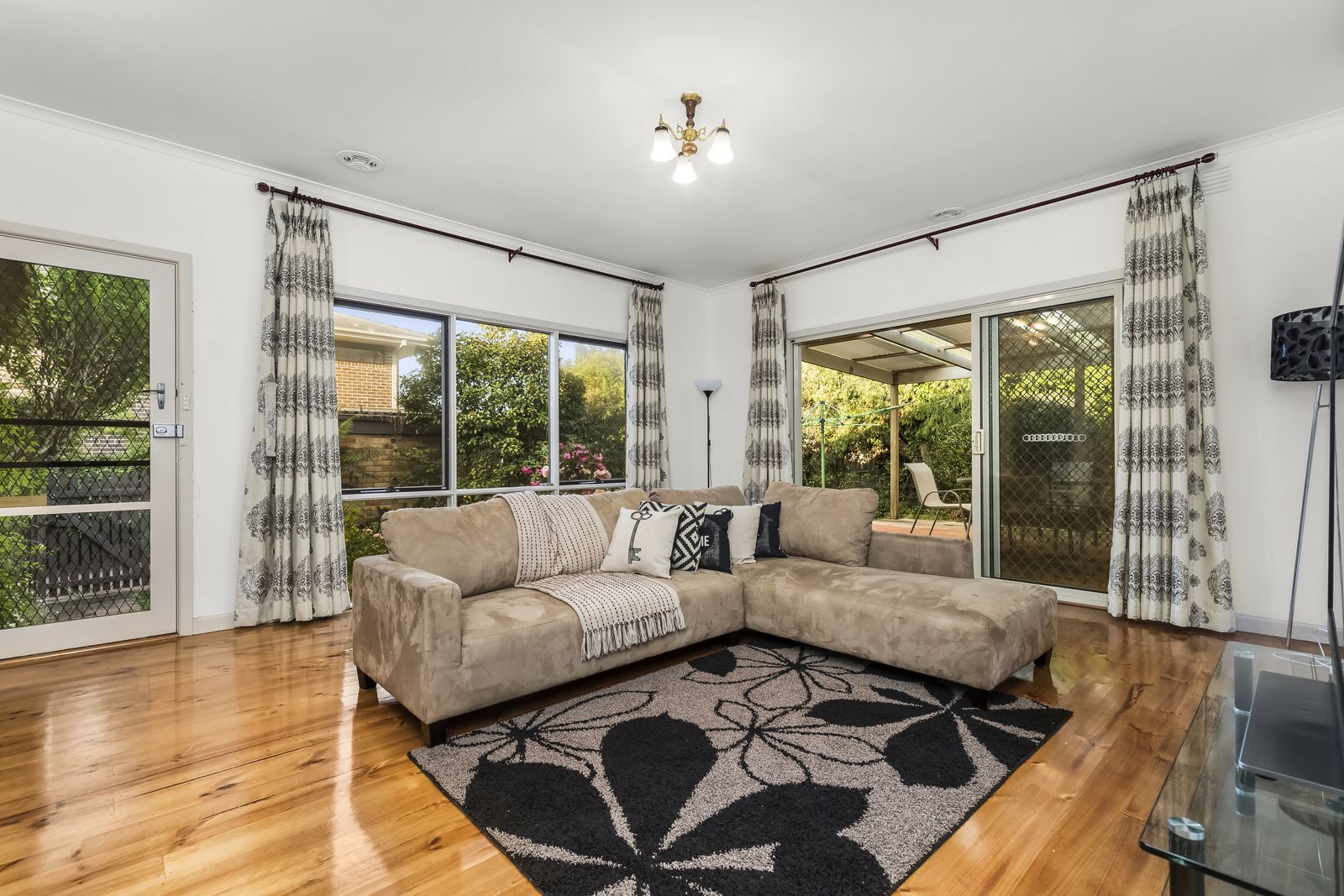 41 Almond Street, Balwyn North VIC 3104, Image 2