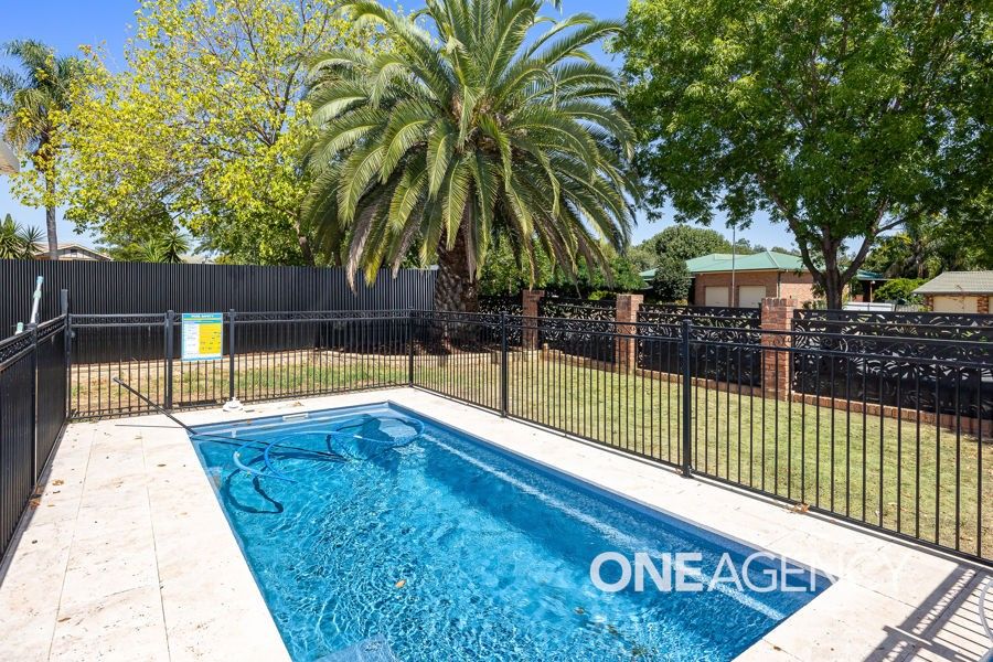 14 LAVENDER PLACE, Lake Albert NSW 2650, Image 1