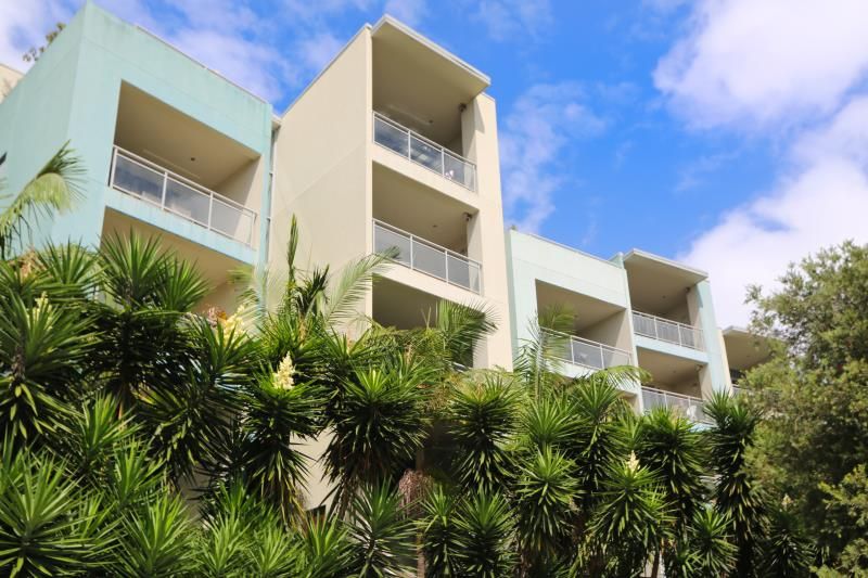 2 bedrooms Apartment / Unit / Flat in 13/35-41 Sturdee Parade DEE WHY NSW, 2099