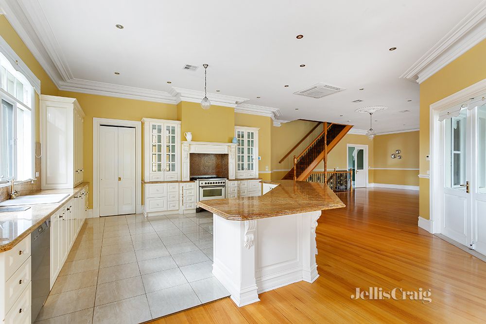 76 Kalbar Road, Eltham VIC 3095 House For Rent 1,400 Domain