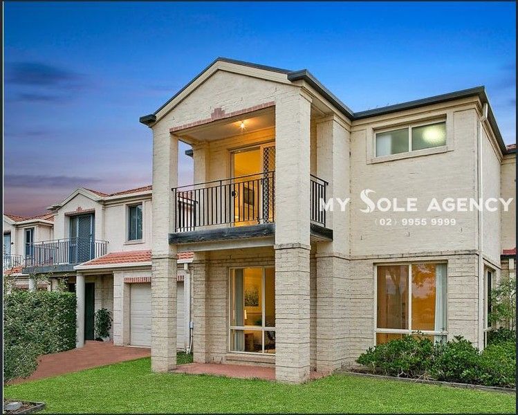 4 bedrooms House in 45 Beaumont Drive BEAUMONT HILLS NSW, 2155