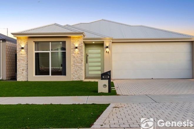 Picture of 44 Claystone Loop, PIARA WATERS WA 6112