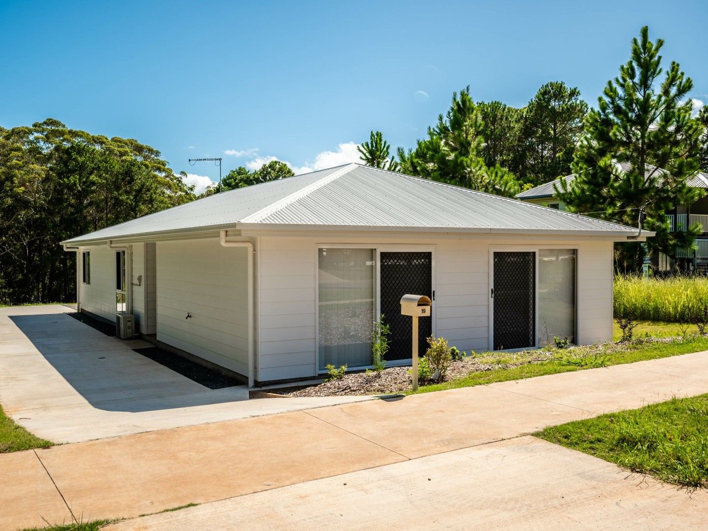 19 Robert Street, Russell Island QLD 4184, Image 0