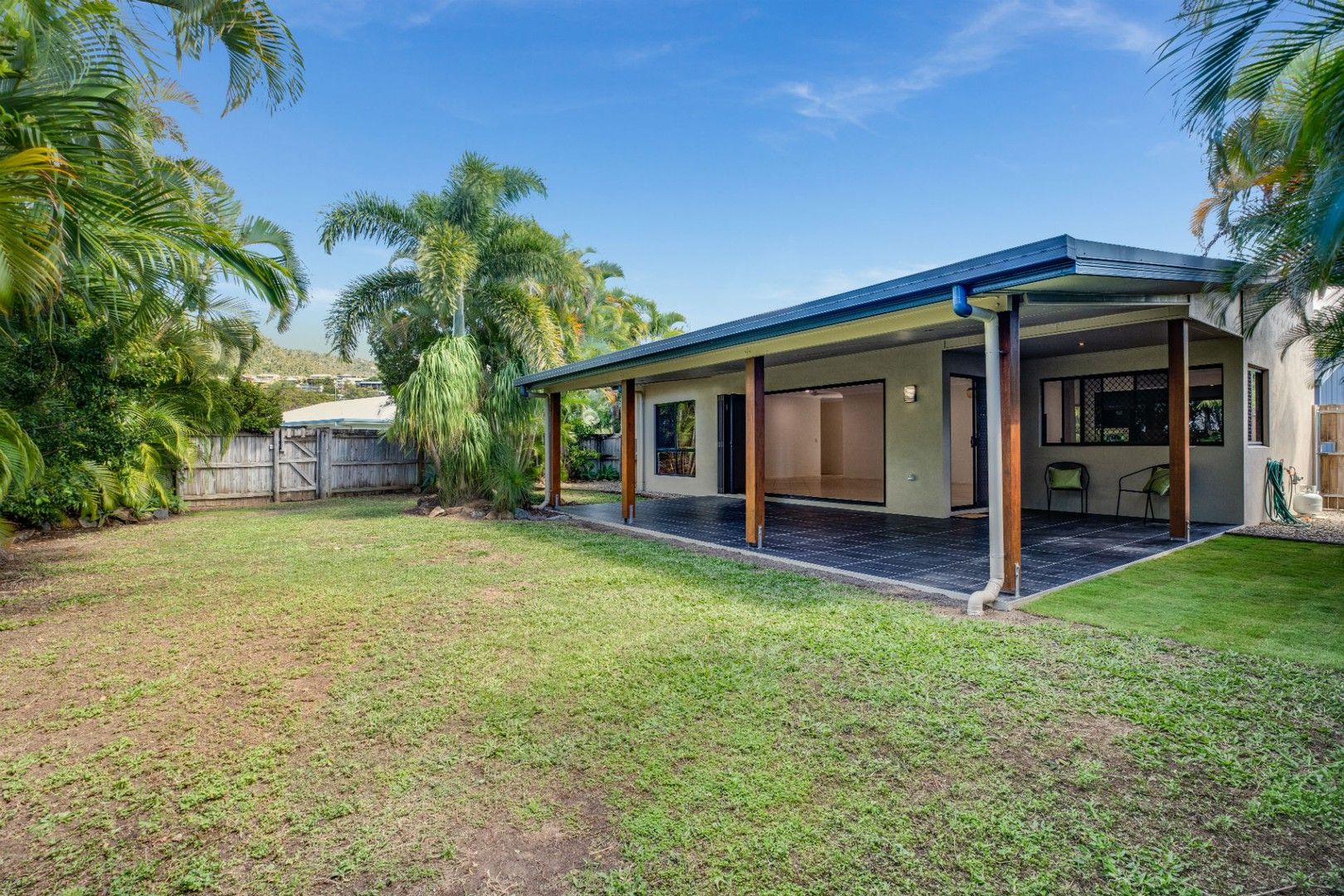 5 Shelley Cl, Cannonvale QLD 4802, Image 0