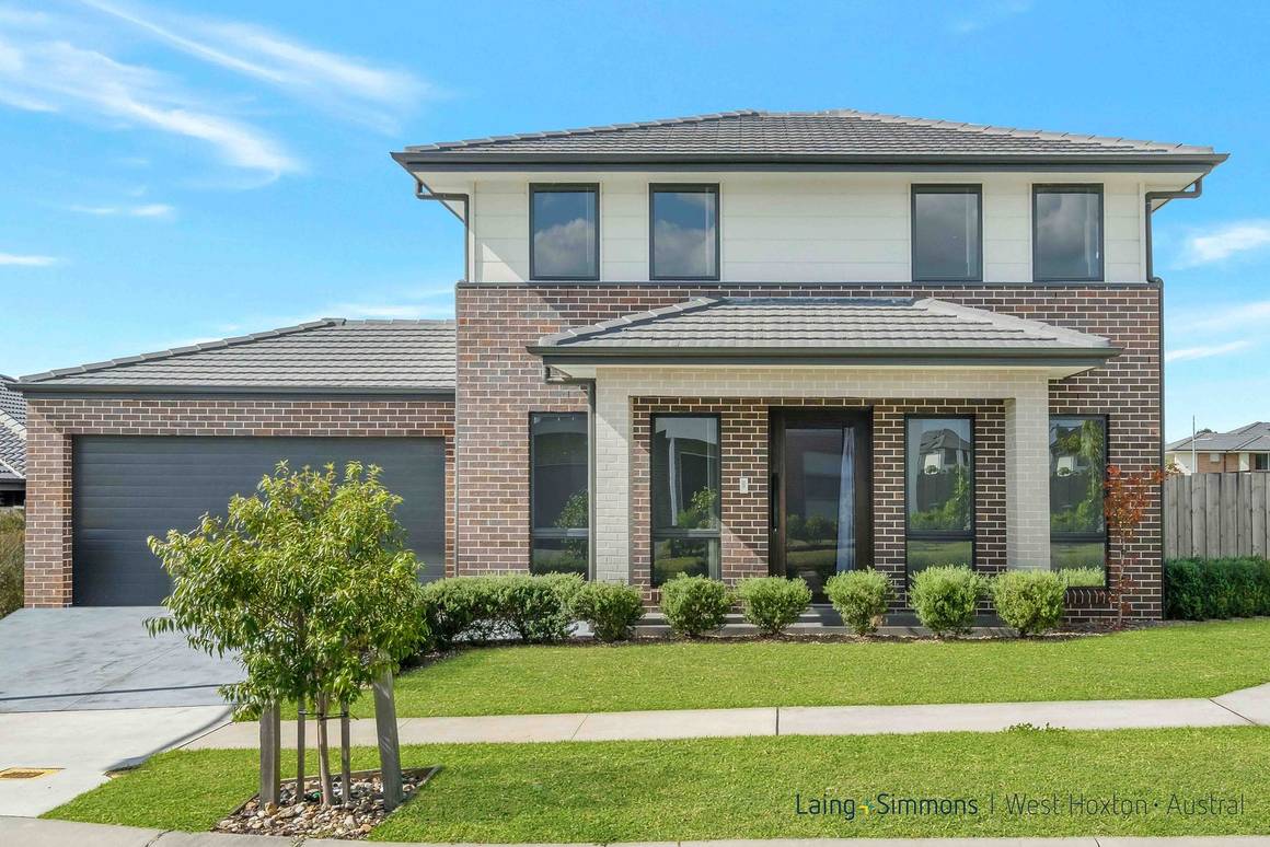 Picture of 2 Courtney Loop, ORAN PARK NSW 2570
