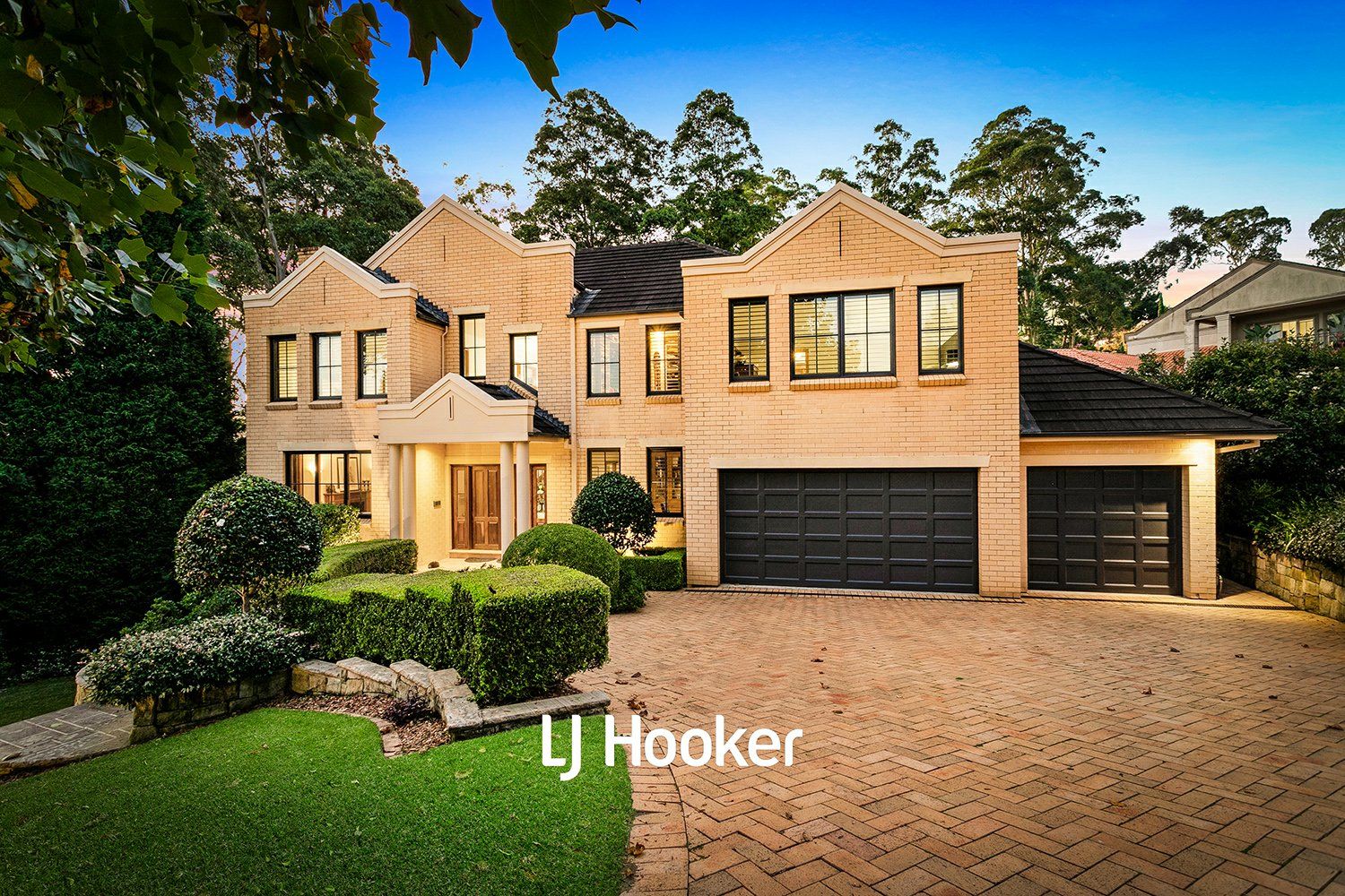 4 bedrooms House in 12 Williamtown Court GLENHAVEN NSW, 2156