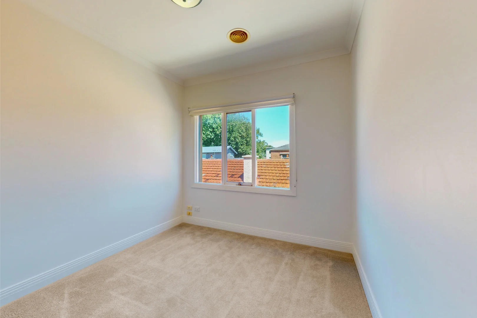 Additional image 11 of 1/122 Mitford Street, Elwood VIC 3184