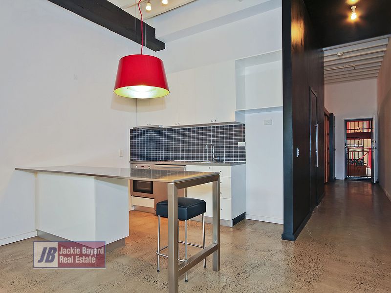 1 bedrooms Apartment / Unit / Flat in 53 Vernon Tce TENERIFFE QLD, 4005